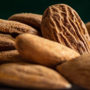 almond, nuts, nutrition-5120350.jpg