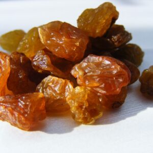 raisins, dried, golden-88532.jpg